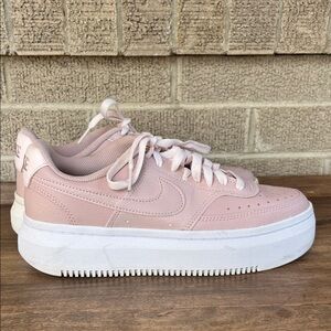 Nike WOMEN'S NIKE COURT VISION ALTA LEATHER PLATFORM Pink SNEAKERS Size 9